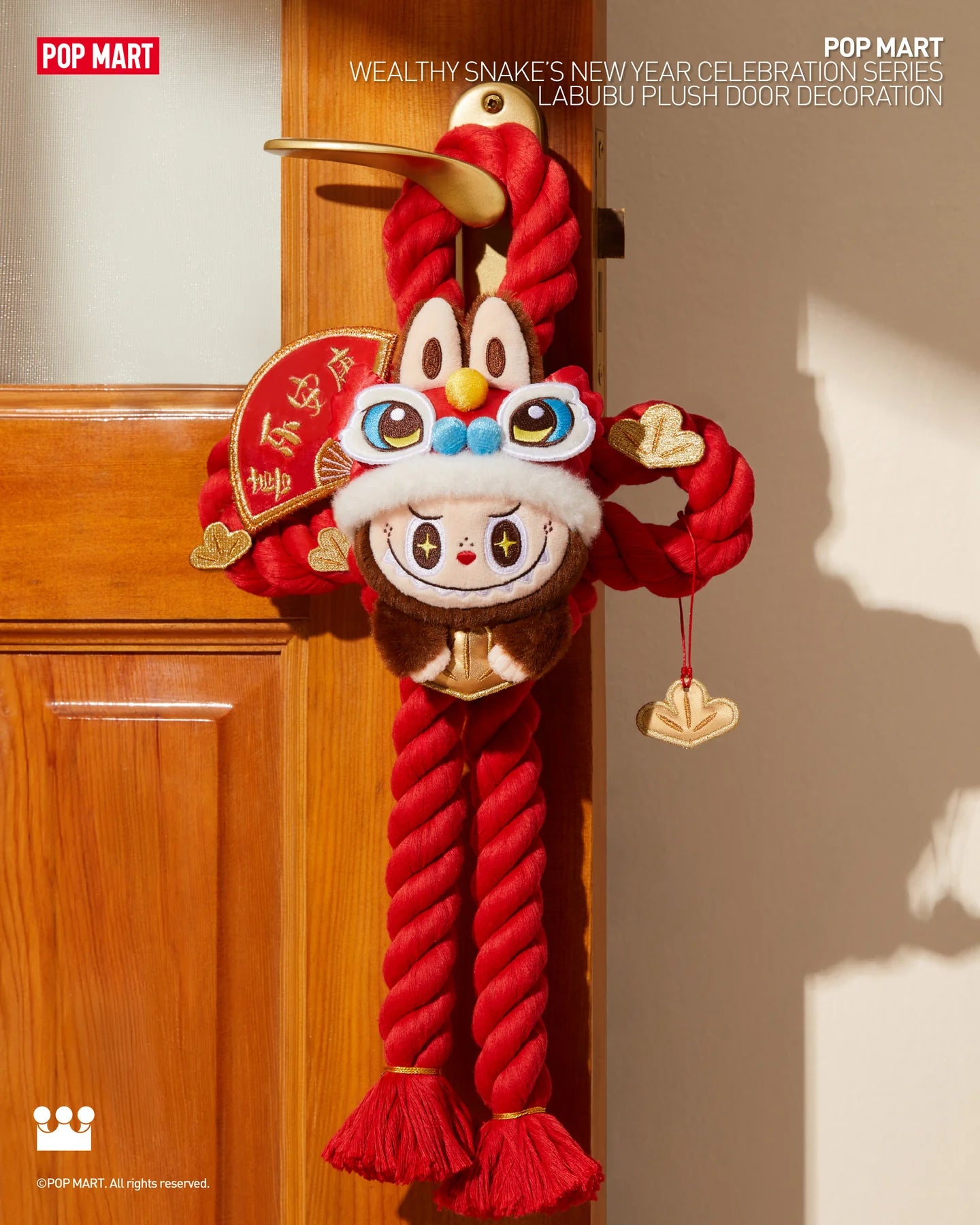 ぬいぐるみ LABUBU Plush Door Decoration PopMart: The Monsters (Labubu) - Wealthy Snake's New Year