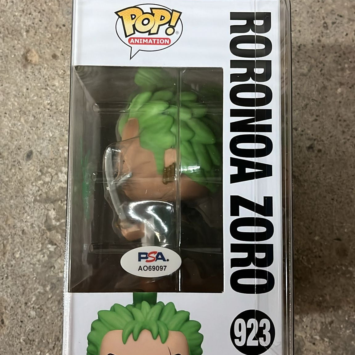 Funko Pop! Anime: One Piece - Roronoa Zoro #923 SIGNED BY MACKENYU