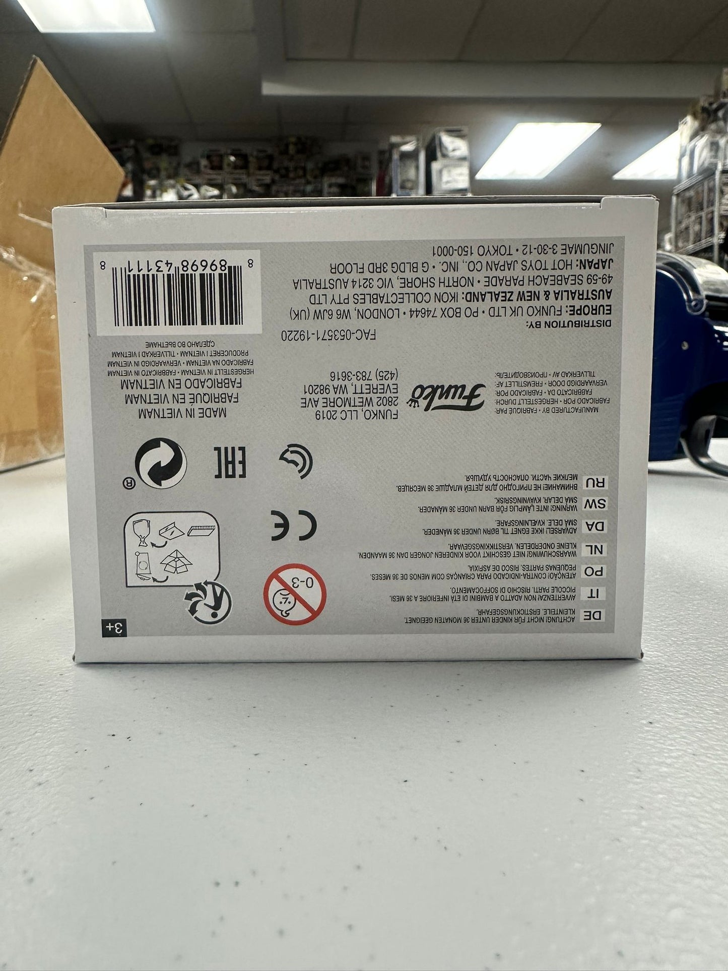 Funko Pop! Star Wars: The Mandalorian - The Mandalorian #330 [2019 Fall Shared Convention Exclusive]