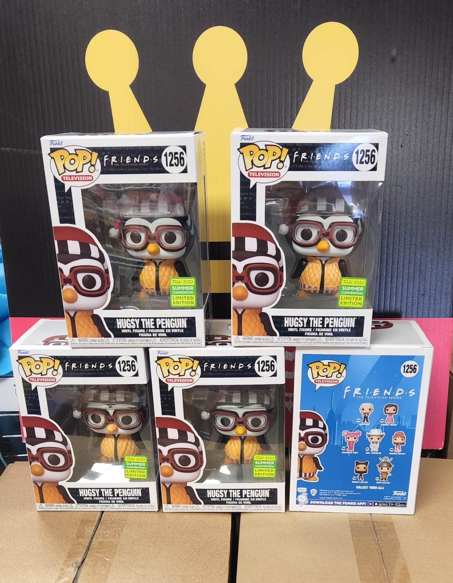 Funko Pop! Television: Friends - Hugsy The Penguin #1256 [Exclusive]